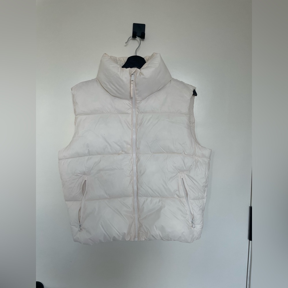 PUFFER VEST